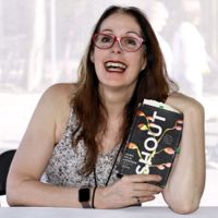 Laurie Halse Anderson erhåller det prestigefyllda ALMA-priset för sin ungdomslitteratur.