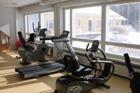 Konditionssalen i Mariahemmets äldreboende i Pojo har det mesta. Gymmet har nyligen förnyats och återinvigdes i tisdags.