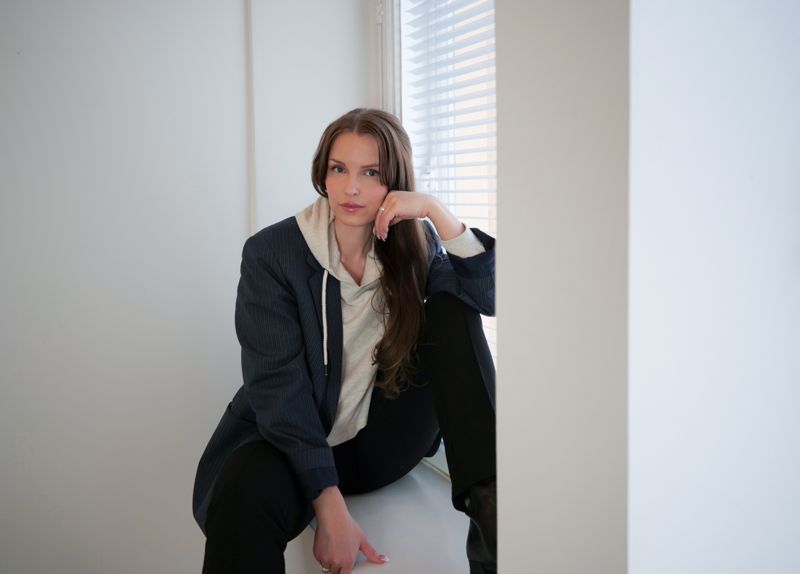 – Antalet följare har ingen direkt inverkan på hur stort genomslag kommande videoklipp kommer att få. Därför är det viktigt att planmässigt fortsätta mata plattformen med innehåll, säger Sandra Sundström, expert på Tiktok på marknadsföringsbyrån Seger Marketing.