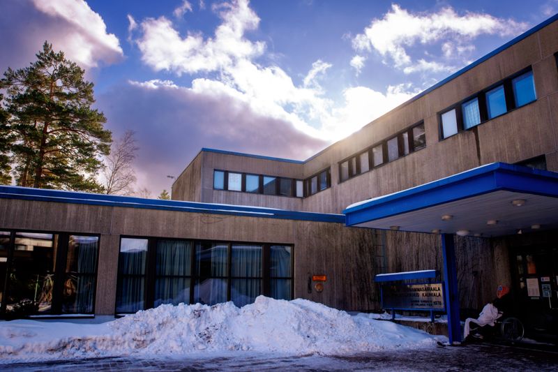 Kauniala sjukhus är Finlands äldsta sjukhus för krigsinvalider. Det grundades 1946. Tillbyggnaden blev klar i slutet av 1970-talet.