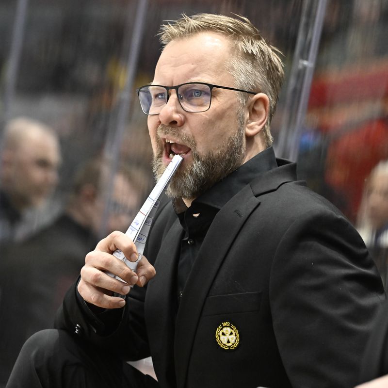 Mikko Manner fick sparken från Brynäs.