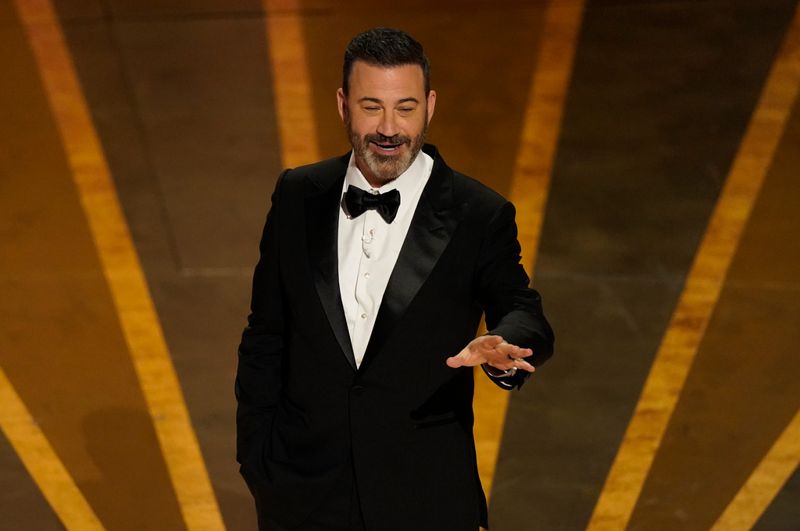 Jimmy Kimmel skämtade om örfilen.