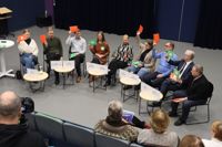 I valdebatten i Sjundeå deltog Ava Dahlvik (V), Juha Beurling-Pomoell (SDP), Santeri Leinonen (Gröna), Maritta Wasström (C), Minna Matikainen (Rörelse Nu), Ida Flemmich (SFP), Ari Mönttinen (KD), Sture Fjäder (Saml) och Antti Kalliomaa (PS).