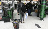 S-gruppen sänker priserna på varor av märket Xtra, som är S-gruppens billigaste egna varumärke.
