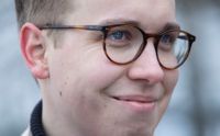 Oliwer Bäcklund fick sin adhd-diagnos som ung vuxen och har nytta av den.