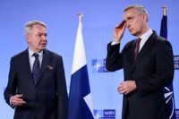 Finlands utrikesminister Pekka Haavisto träffade generalsekreterare Jens Stoltenberg i Natos högkvarter i Bryssel i dag och passade på att tacka honom för all stöd och hjälp som Finland har fått under ansökningsprocessen till Nato. Han påpekade också att Finlands ansökan inte är komplett innan Sverige också är medlem i försvarsalliansen.
