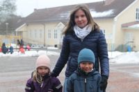 Anna Lindqvist med sonen Aron och dottern Alma.