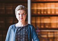 Författaren Sirpa Kähkönen älskar Norden. I dag, på Nordens dag publicerar HBL en förkortad version av det tal hon höll på Svenska litteratursällskapet den 5 februari.