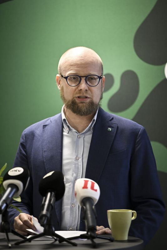 De Grönas partisekreterare Veli Liikanen håller inte med bedömningen att partiet har drivit vänsterut under Maria Ohisalos ordförandeskap.
