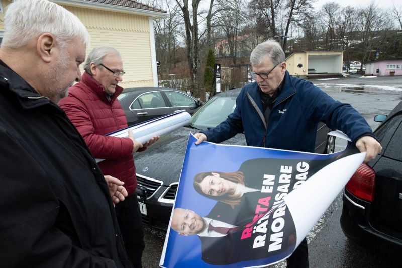 Vänsterförbundarna Tomy Wass, Kauko Pentikäinen och Esko Antikainen märker av en Li Andersson-effekt. I Dalsbruk är VF förhållandevis starkt men Wass medger att det kan vara tufft att kämpa om väljare då SFP har ett så stort stöd.