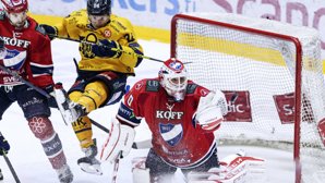 Roope Taponen höll HIFK med i matchen men inte ens han kunde förhindra Lukkos segermål i förlängningen.