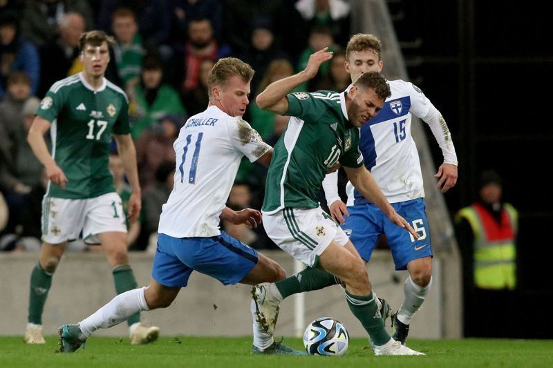 Rasmus Schüller har utmärkt sig i landslaget. Hans Djurgården är favorit när Allsvenskan kör i gång.