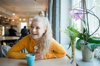 Veera Laitinen berättar att deras familj föll pladask för Bromarv, som hon beskriver som paradiset på jorden. Själv är hon hemma från Suomussalmi i Kajanaland.