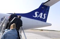För att överleva har SAS tvingats till en rad åtgärder som kraftigt minskar nuvarande ägares innehav i bolaget. I stället håller en amerikansk fond på att koppla greppet om flygbolaget. 