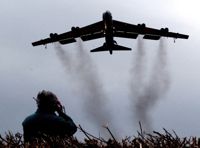 Ett B-52-bombplan kan bära kärnvapen, men under övningar bär USA:s och Natos stridsplan inte kärnvapen,