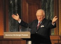 Ben Ferencz blev 103 år. 2010 deltog han vid öppnandet av en utställning om rättegångarna i Nürnberg. Arkivbild.