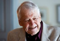 Kaj Rosendahl fyller 90 år onsdagen den 12 april. I en tidigare intervju för ÖN minns Rosendahl gångna tider i Borgå.