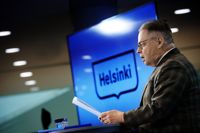 Helsingfors borgmästare Juhana Vartiainen presenterade utredningen om lönekaoset i Helsingfors i mitten av april.