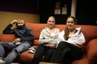 Andreas Sorvali, Carina Sivén och Jenny Ollas brukar besöka Zentra. De tycker om att umgås och spela spel.