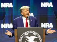 På nyhetskanalen Fox News fick flera gäster för det mesta helt oemotsagda hävda att rösträkningstjänsten Dominions algoritm hade förvandlat Donald Trumps röster till röster för Joe Biden.