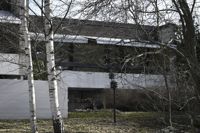 I det här huset på Lövö misstänks våldsbrottet ha skett i mitten av april.