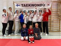 Hela teamet som var med i tävlingarna i Esbo.