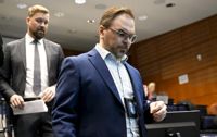 Distriktsåklagaren Pasi Vainio och förundersökningsledaren, kriminalkommissarie Marko Leponen säger att Vastaamofallet är unikt i finsk rättshistoria. Båda instanserna har satt in extra resurser för att kunna hantera antalet anmälningar.