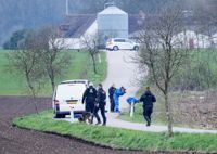 Polisinsatser i danska Kirkerup med anledning av den 13-åriga flickans försvinnande den 15 april. Arkivbild.