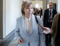 – Ett mycket svårt läge, säger ordförande Anna-Maja Henriksson, efter att SFP:s riksdagsgrupp har fattat beslut om att gå in i regeringsförhandlingar.