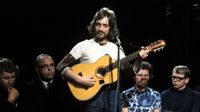 Pugh Rogefeldt uppträder i tv-programmet ”Kvällsöppet” i februari 1972.