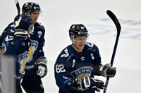 Harri Pesonen, här i EHT-matchen mot Tjeckien där han gjorde mål, platsade inte i Lejontruppen till premiären mot USA.