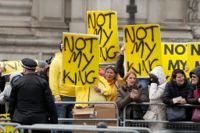 Demonstranter från organisationen Republic, som i mars hade samlats utanför Westminster Abbey inför ett besök av Charles III.