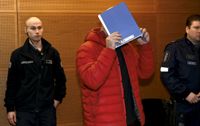 Helsingfors tingsrätt hade att avgöra om den 55-åriga mannen gjorde sig skyldig till mord eller dråp, och om han agerade i nödvärn, när han sköt ihjäl en man i Botby gård.
