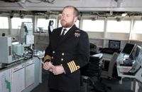 Befälhavare Marcus Hember har en 27 år lång karriär inom den brittiska marinen bakom sig. Han konstaterar att världsläget just nu kräver att de tillbringar mycket tid långt borta hemifrån.