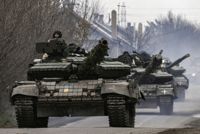 Ryska stridsvagnar i Bakhmut, Donetsk. Bilden är en arkivbild.