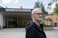 Då Frank Holmlund själv behövde ambulans upplevde han inga problem, men då hans cancersjuka hustru behövt transport till och från sjukhuset har han fått kämpa.