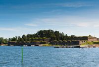 En utredning föreslår att staten säljer Svartholm. Utredningen nämner att Lovisa stad kunde vara en potentiell köpare.