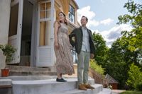 Taina Snellman-Langenskiöld och Chris Langenskiöld hade under årens lopp ofta åkt förbi disponentbostaden i Billnäs och beundrat byggnaden men förfasats över att den förföll.