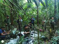 Barnen hittades efter 40 dagar i Amazonas regnskog. Bild tillhandahållen från de colombianska myndigheterna.