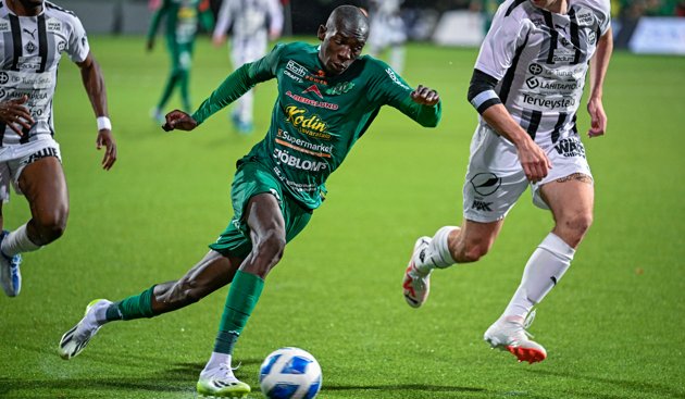 Abdoulaye Kanté gjorde EIF:s mål mot FC Inter, men det räckte inte. Ekenäslaget fick ge sig i Åbo. Arkivbild från säsongen 2023. 