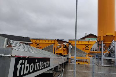 Selv om det ikke er hver dag, betonautomaten i Videbæk er i brug, oplever Fibo Intercon en stigende interesse for at købe beton fra anlægget.