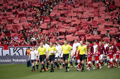 Silkeborg slog sidste år AGF 1-0 i pokalfinalen foran godt 36.000 tilskuere i Parken. I år bliver der markant færre tilskuere til pokalfinalen - uanset hvilket scenarie, der kommer i spil.