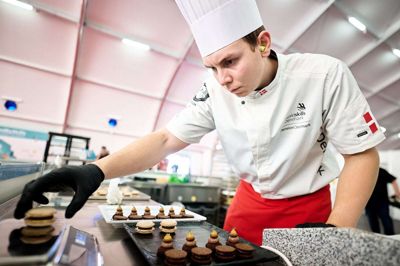 Seneste Euroskills foregik i polske Gdansk, hvor lokale Nicolai Brøndum akkurat kom med i topfem i konditor-konkurrencen. Næste EM er i Herning til september.