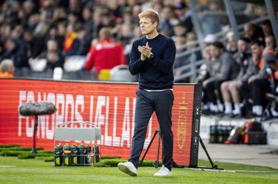 Jens Fønsskov Olsen, cheftræner i FC Nordsjælland, håber, at hans mandskab atter formår at drille FC Midtjyllands guldbejlere. Søndag aften venter næste dyst på MCH Arena.