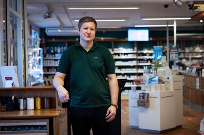 Apoteker Christian Hougaard har haft et godt første år som ny mand på posten.