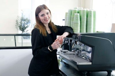 Nicoline Horslund er et af de ansigter, man vil møde bag disken hos U-Café, der er ved at gøre klar til åbning i Østergade 12B.