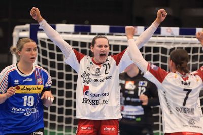 Ingvild Bakkerud (i.m.) og resten af Ikast-spillerne havde grund til jubel i lørdagens semifinale i European League. Ikast-holdet spillede godt og fokuseret og var langt bedre end tyske Blomberg-Lippe.