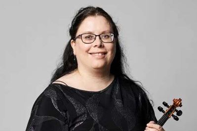 Violinist Mette Marie Matthiesen spiller til daglig i Aalborg Symfoniorkester. Pressefoto: Aalborg Symfoniorkester