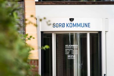 På rådhuset i Sorø skifter nøglerne til borgmesterkontoret hænder. Venstres Jakob Spliid er ny borgmester efter 35 år med konservativt styre. (Arkivfoto).