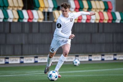 Mads Schmidt Hansen får efter alt at dømme flere nye holdkammerater efter den igangværende halvsæson. Young Boys er kommet i problemer i bunden af danmarksserien, og der er behov for forstærkninger.